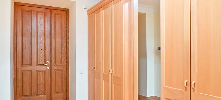 Glass Closet Door Repair in Gloucester, Ontario